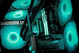 ryzen 7 7700x_ - Actina 5901443417088 PC AMD Ryzen™ 7 7700X 32GB DDR5-SDRAM 1 TB SSD AMD Radeon RX 9070 XT Midi Tower Juoda - 14 nuotrauka