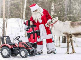 paspiriamos masineles - Falk Valtra S4 pedalinis traktorius su priekaba, raudonas (Red) - 6 nuotrauka
