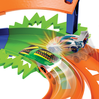 garazas - Mattel Hot Wheels Whip Around Raceway, HTK17 - 4 nuotrauka