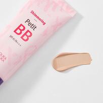 cc kremas - Holika Holika Shimmering Petit BB spindesio suteikiantis BB kremas - 30 ml. - 3 nuotrauka