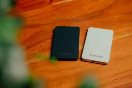 magnetine isorine baterija - Verbatim Charge 'n' Go Essentials 32225 5000mAh, belaidis magnetinis power bank, juodas - 2 nuotrauka