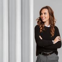 naktines baltos uzuolaido - Eurofirany Naktinė užuolaida Adari, baltos, 140 cm x 250 cm - 2 nuotrauka