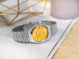 casio laikrodis silver - Casio MTP-B145D-9A Sidabrinis/Geltonas (Silver/Yellow) - 6 nuotrauka