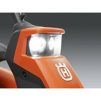 husqvarna rider traktorius - Husqvarna Rider R 216TC AWD Limited Edition - 11 nuotrauka