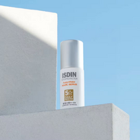 veido idegio - Isdin Fotoprotector Fusion Water Magic Repair SPF50+, 50 ml - 3 nuotrauka