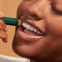 the body shop hemp - The Body Shop Hemp Lip Moisturizing Balm 4.2g - 2 nuotrauka