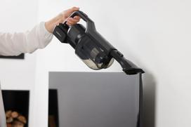 vertikaliai dulkiu siurblys - Hisense WET AND DRY EXPERT HFC743169BKA juodas (black) - 23 nuotrauka