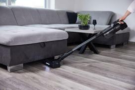 vertikaliai dulkiu siurblys - Hisense WET AND DRY EXPERT HFC743169BKA juodas (black) - 29 nuotrauka