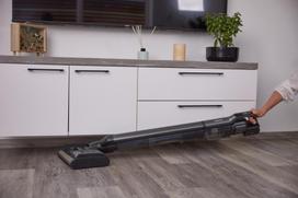 vertikaliai dulkiu siurblys - Hisense WET AND DRY EXPERT HFC743169BKA juodas (black) - 34 nuotrauka