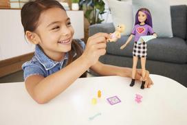 lele barbe pigu.lt - Mattel Barbie Skipper lėlė auklė su kūdikiu ir priedais GRP11 - 9 nuotrauka