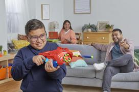 sautuvas zaislinis su kulkom - Hasbro NERF Šautuvas Lionfury (Lionfury) - 16 nuotrauka