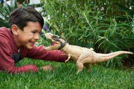 ataka - MATTEL JURASSIC WORLD Hunt 'n Chomp Tyrannosaurus Rex (HNT62) - 5 nuotrauka