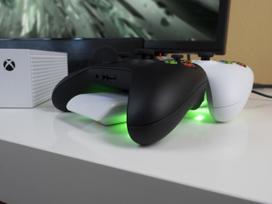 pdp xbox - PDP įkrovimo stotelė skirta XBox Series X|S/One pulteliams - 4 nuotrauka