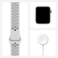 Apple Watch Nike Series 6（GPSモデル）- 40mm Apple Watch Nike Series 6 (GPS) with Nike Sport Band 40mm