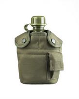 Plastikinė gertuvė su puodeliu ir dangteliu MIL-TEC - žalsva 900 ml